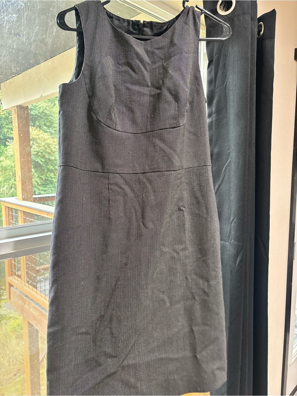 Ann Taylor Black Sleeveless Sheath Dress